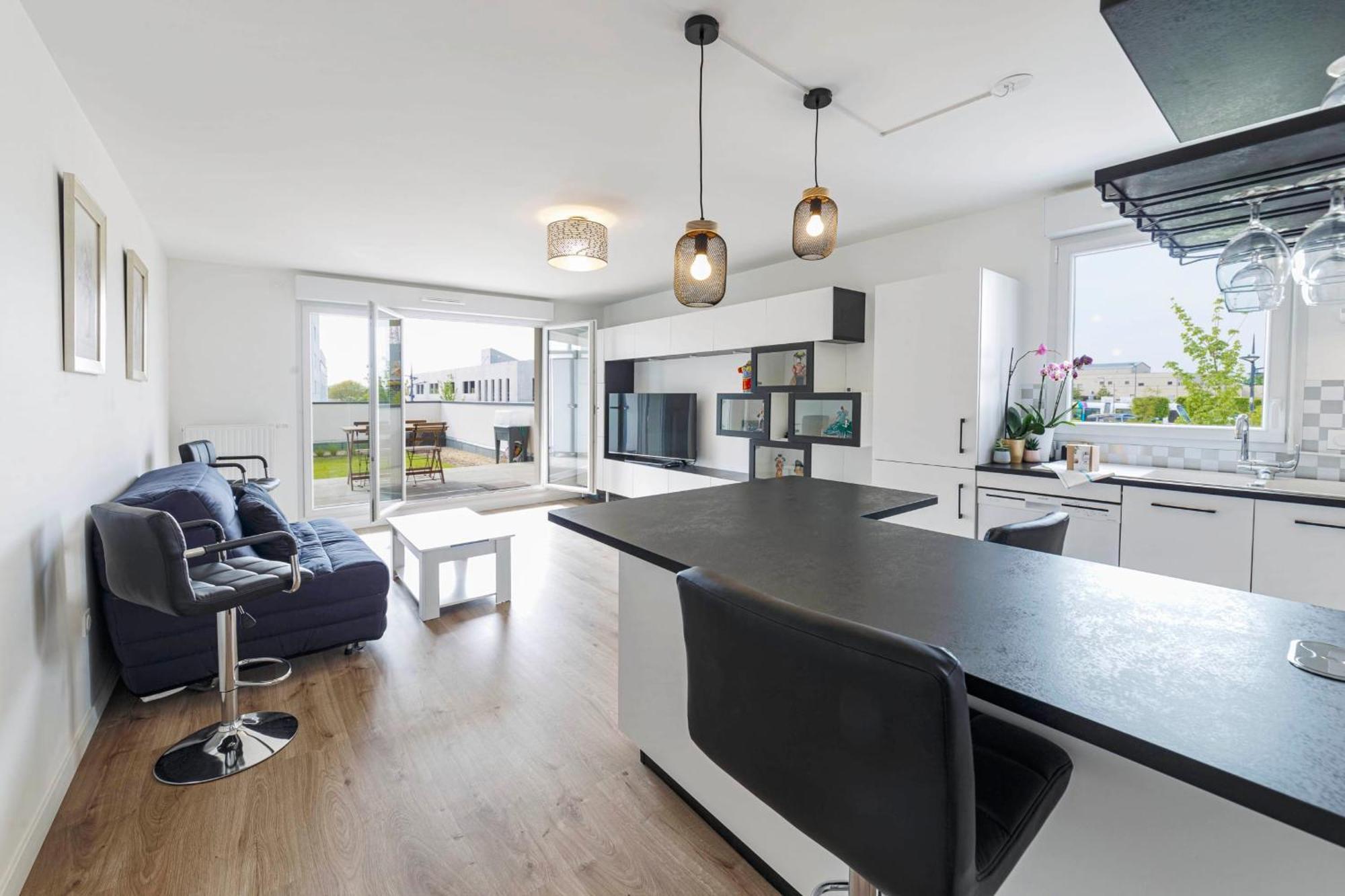 Bel appartement moderne avec jardin - terrasse Angers Extérieur photo